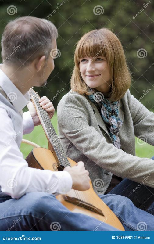 Evadate: A Total Review of a Modern Internet Dating Website